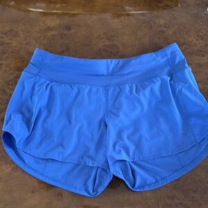 Lululemon Speed Up Shorts - size 8 - like new condition